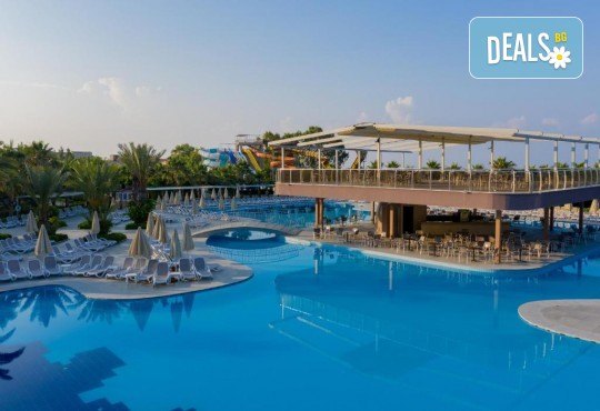 Почивка в Sunmelia Beach Resort Hotel & Spa 5*, Сиде! 7 нощувки на база All Inclusive и транспорт от Варна, Обзор, Слънчев бряг и Бургас от Ню Сън Травел - Снимка 4